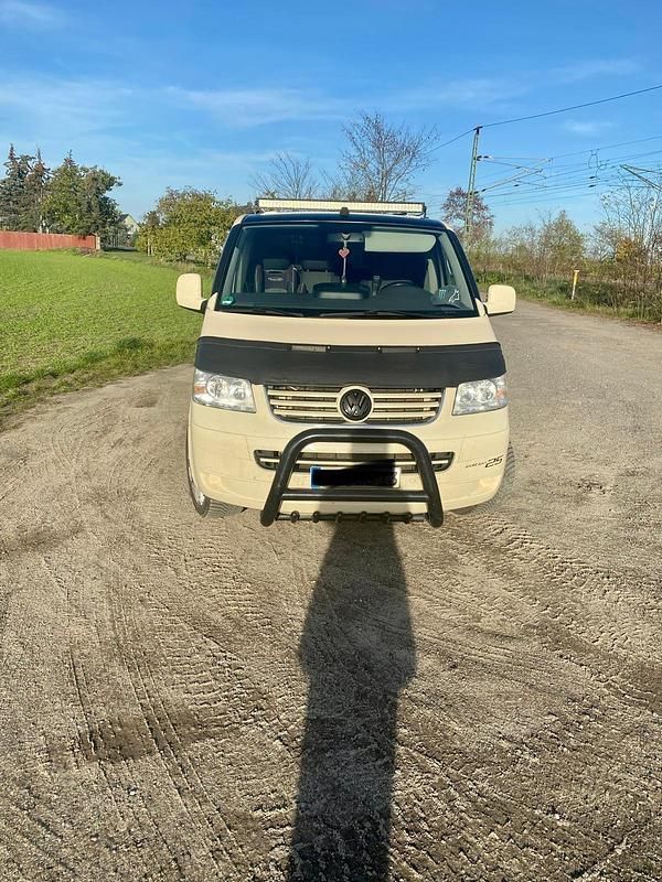 Gebraucht VW Caravelle 130 PS (95 kW) 2009 Beige Van / Kleinbus