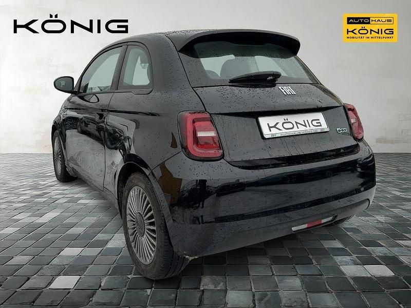 Gebraucht Fiat 500e 86 kW (118 PS) 2024 Schwarz Kleinwagen