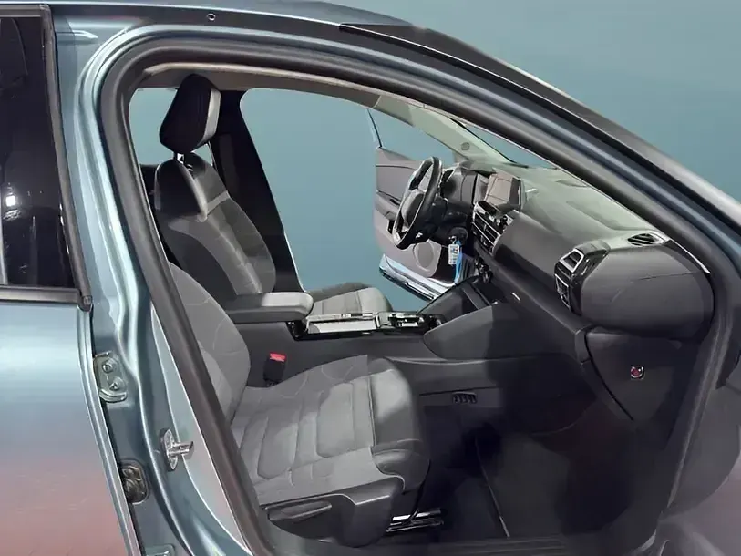 Używany Citroën e-C4 Feel 100 kW (136 KM) 2022 Niebieski Sedan/Limuzyna