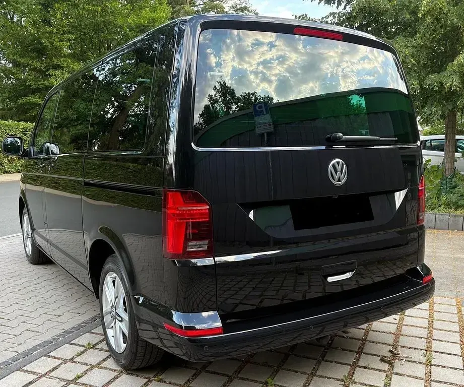 Gebraucht VW Multivan 199 PS (146 kW) 2020 Schwarz Van / Kleinbus