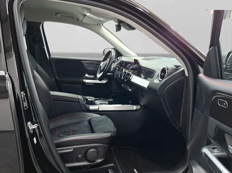 Gebraucht Mercedes GLB220 AMG 190 PS (139 kW) 2021 Schwarz SUV