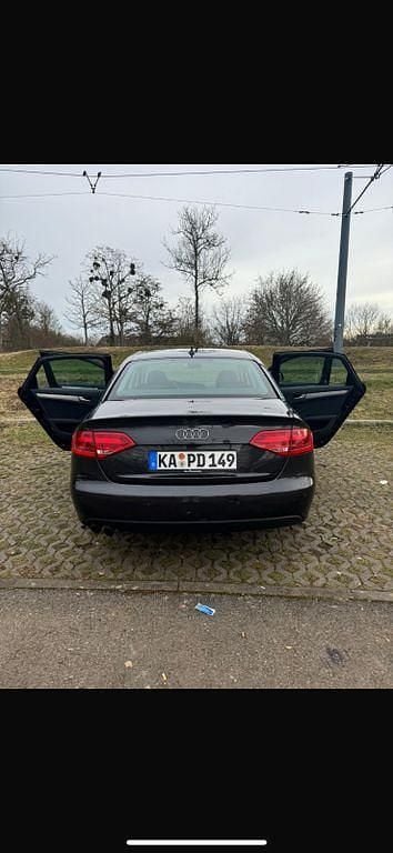 Schwarz Gebraucht 2008 Audi A4 Sport Limousine | 8.400 € (Etwas zu teuer) - Bild 1/4
