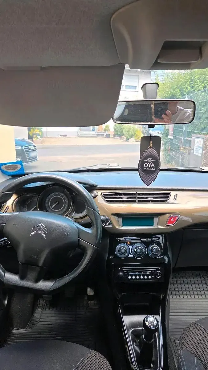 Gebraucht Citroën C3 85 PS (62 kW) 2012 Schwarz Kleinwagen