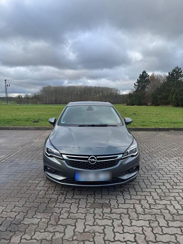 Grau Gebraucht 2017 Opel Astra Kombi | 9.000 € (Superpreis) - Bild 1/4