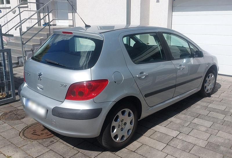 Gebraucht Peugeot 307 75 PS (55 kW) 2002 Grau Kleinwagen