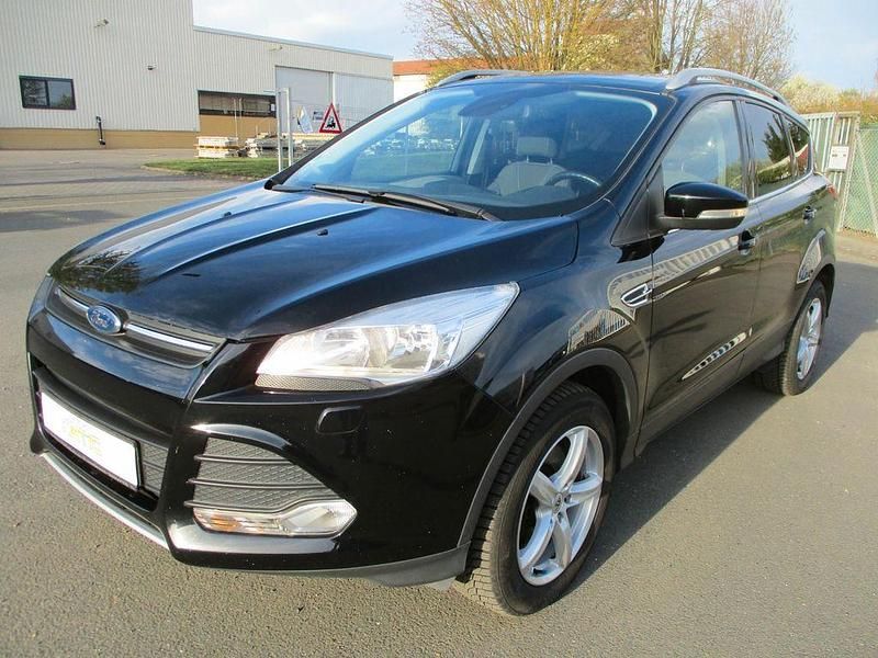 Gebraucht Ford Kuga SYNC Edition 120 PS (88 kW) 2016 Schwarz SUV