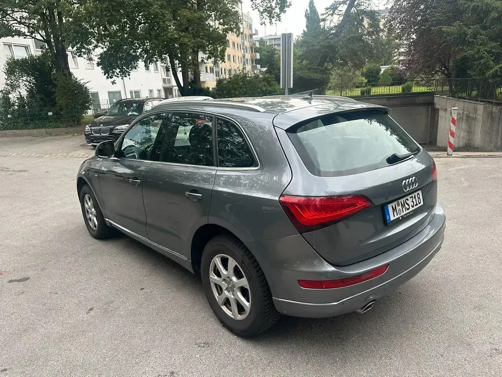 Gebraucht Audi Q5 S-Line 245 PS (180 kW) 2013 Grau SUV