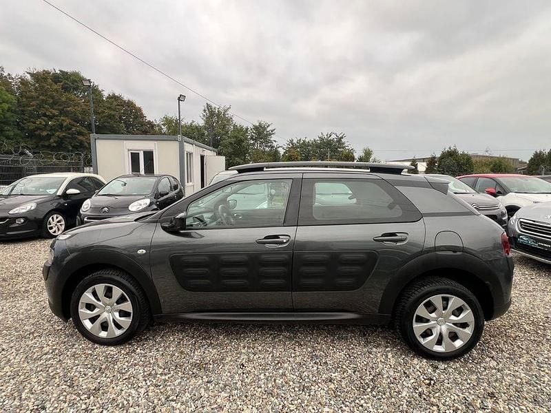 Gebraucht Citroën C4 Cactus Feel 99 PS (72 kW) 2016 Grau Kleinwagen
