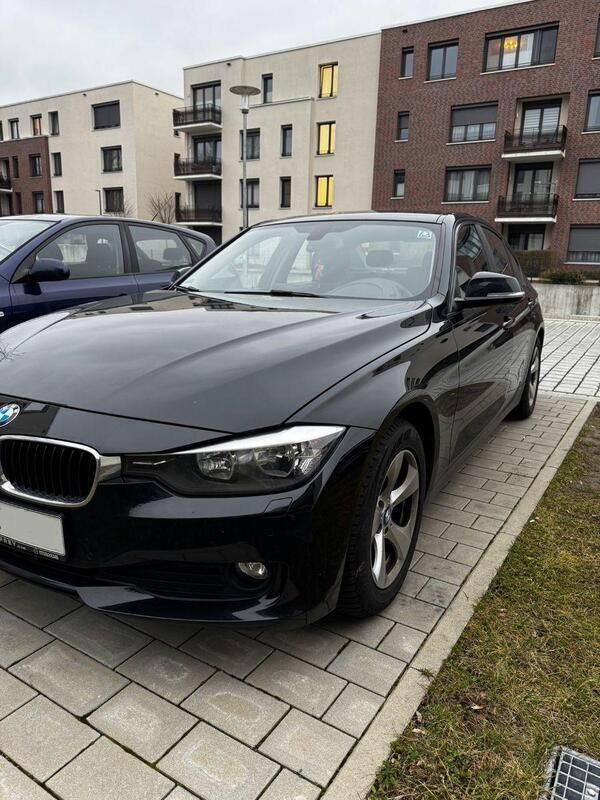 Schwarz Gebraucht 2015 BMW 320 Efficient Dynamics Limousine | 12.900 € (Fairer Preis) - Bild 1/4