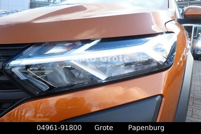 Gebraucht Dacia Sandero Stepway 91 PS (66 kW) 2022 Orange SUV
