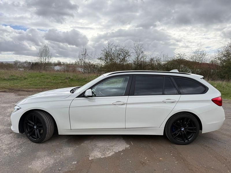 Gebraucht BMW 320 Advantage 190 PS (139 kW) 2018 Weiß Kombi