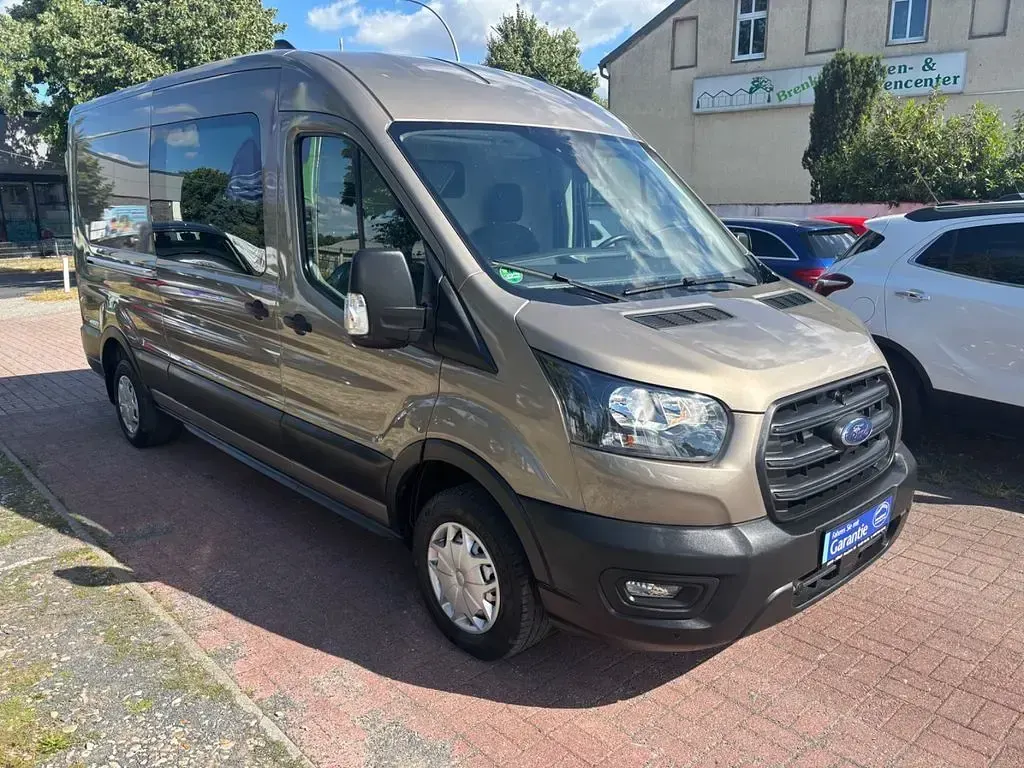 Gebraucht Ford Transit Trend 131 PS (96 kW) 2023 Silber Van / Kleinbus