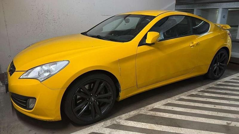 Gelb Gebraucht 2011 Hyundai Genesis Coupé | 11.800 € (Etwas zu teuer) - Bild 1/4