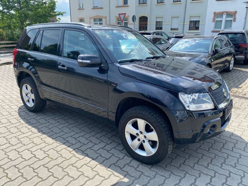 Blau Gebraucht 2012 Suzuki Grand Vitara SUV | 10.590 € (Fairer Preis) - Bild 1/4