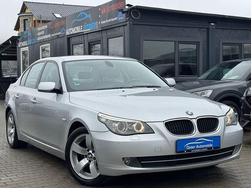 Gebraucht BMW 520 Shadowline 170 PS (125 kW) 2008 Silber Limousine