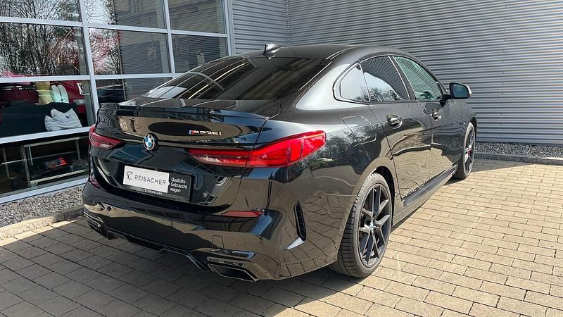 Gebraucht BMW M235 Efficient Dynamics 306 PS (225 kW) 2024 Saphirschwarz metallic