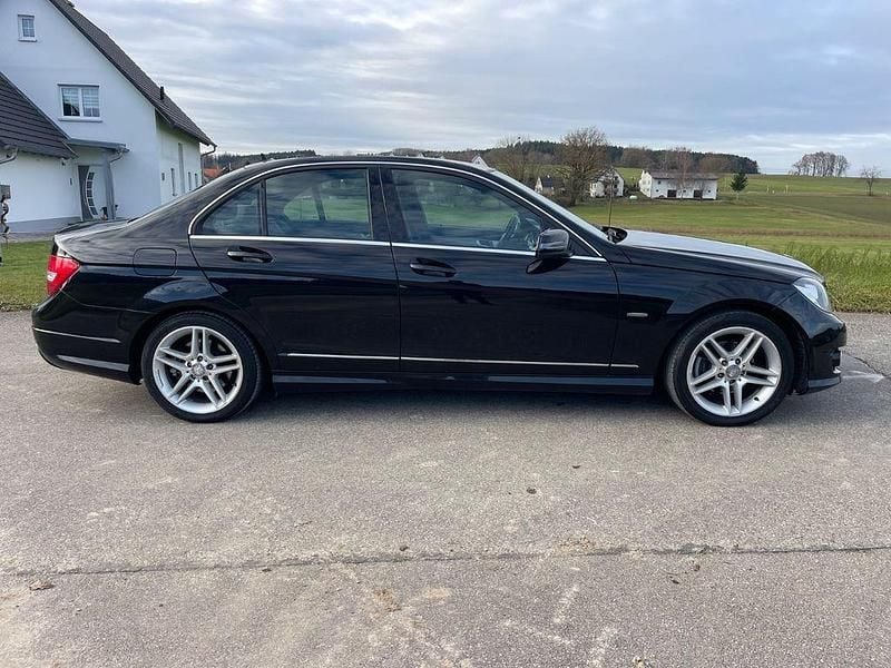 Gebraucht Mercedes C250 AMG 204 PS (150 kW) 2011 Schwarz Limousine