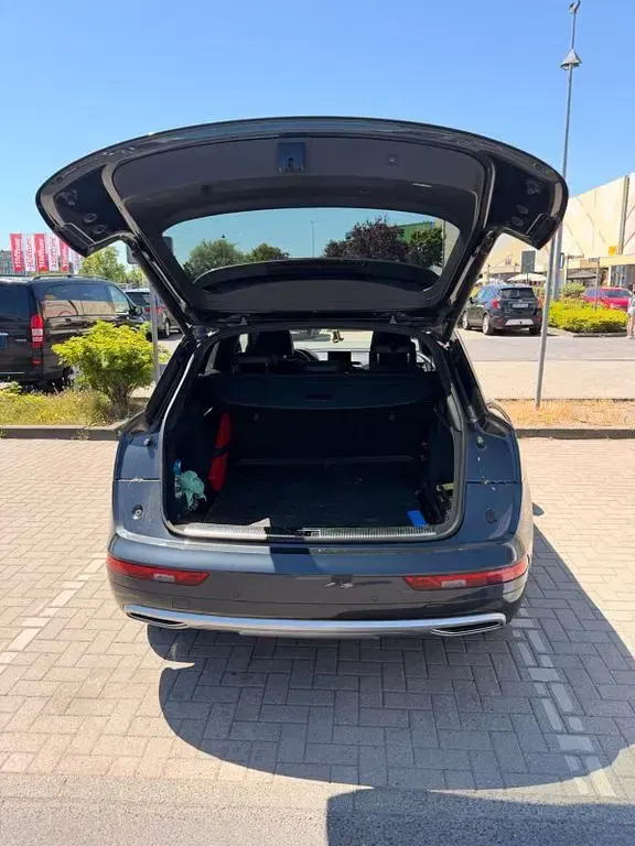 Gebraucht Audi Q5 190 PS (139 kW) 2017 Grau SUV