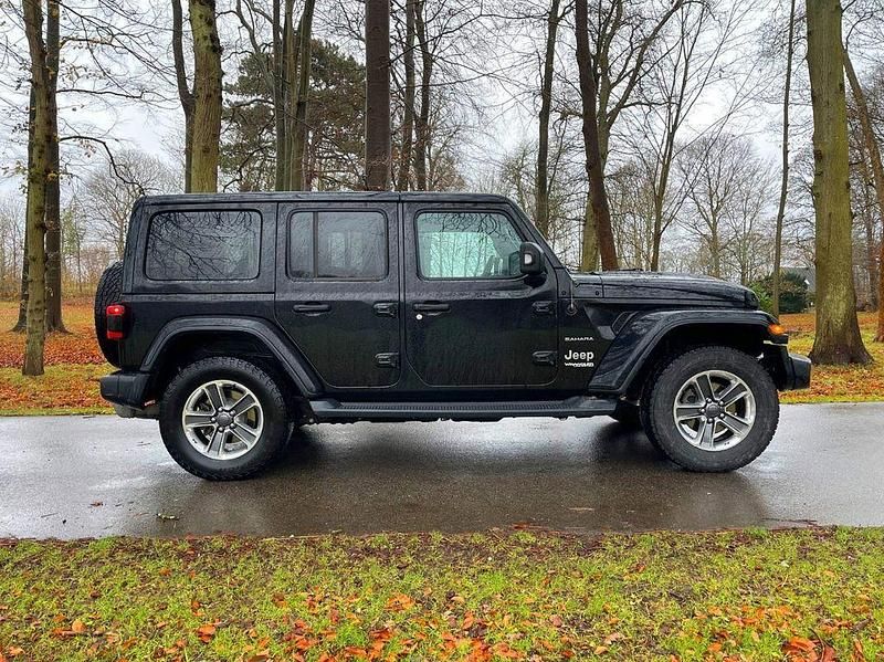 Gebraucht Jeep Wrangler Unlimited Sahara 272 PS (200 kW) 2019 Schwarz SUV