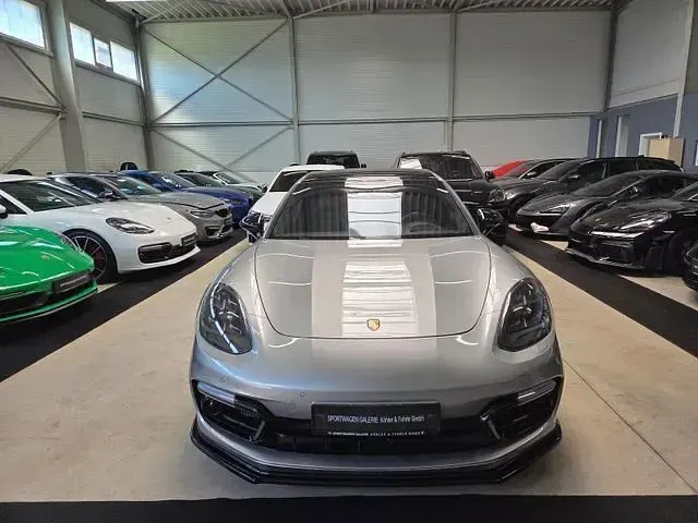 Gebraucht Porsche Panamera GTS Sport 460 PS (338 kW) 2019 Gtsilbermetallic Kleinwagen