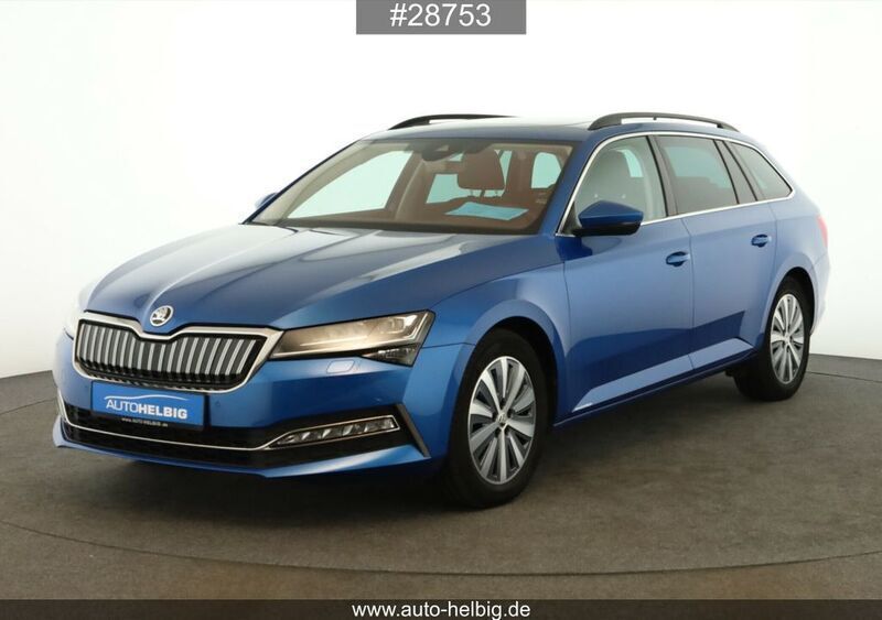 Blau Gebraucht 2022 Skoda Superb Ambition Kombi | 22.990 € (Guter Preis) - Bild 1/4