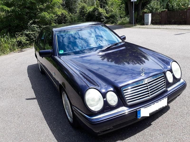 Gebraucht Mercedes E280 Avantgarde 204 PS (150 kW) 1999 Limousine