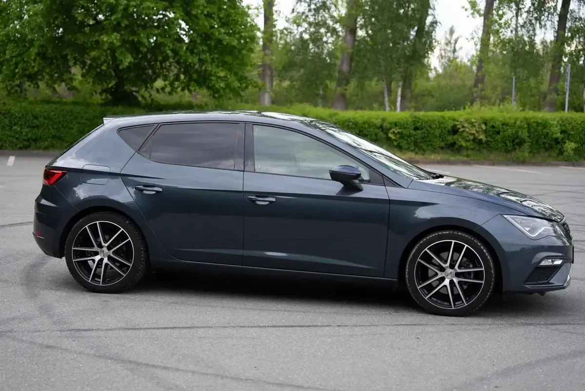Gebraucht Seat Leon FR 190 PS (139 kW) 2019 Grau Limousine