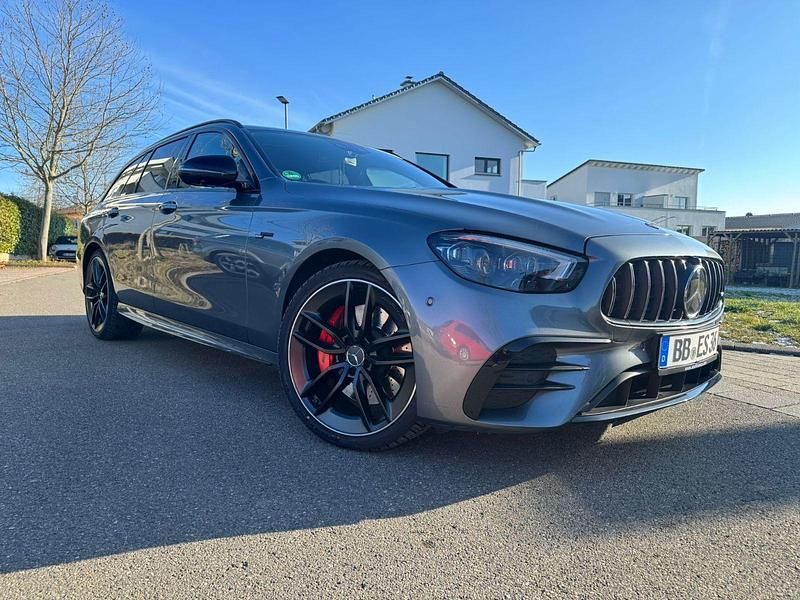 Grau Gebraucht 2020 Mercedes E53 AMG AMG Kombi | 41.500 € (Fairer Preis) - Bild 1/4