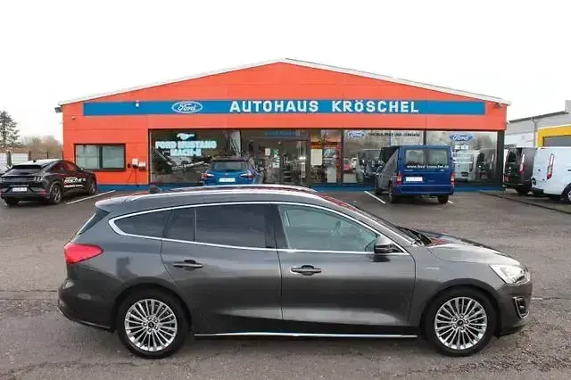 Gebraucht Ford Focus Vignale 150 PS (110 kW) 2019 Grau Limousine