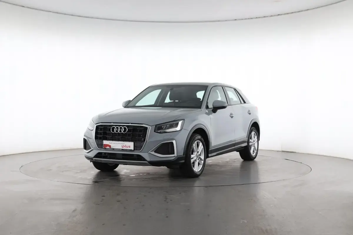 Gebraucht Audi Q2 Advanced 150 PS (110 kW) 2022 Gray SUV