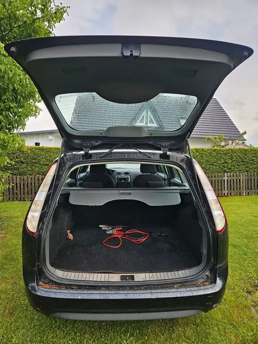 Usata Ford Focus Ambiente 101 CV (74 kW) 2008 Nero Station wagon