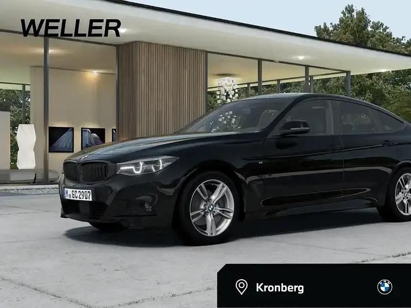 Black sapphire (schwarz) Gebraucht 2020 BMW 320 M Sport Kombi | 25.990 € (Superpreis) - Bild 1/4