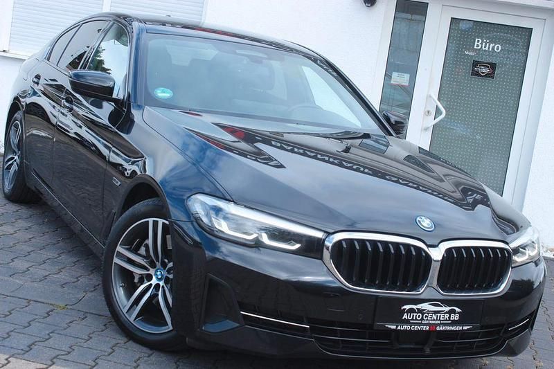 Gebraucht BMW 530e 292 PS (214 kW) 2022 Schwarz Limousine
