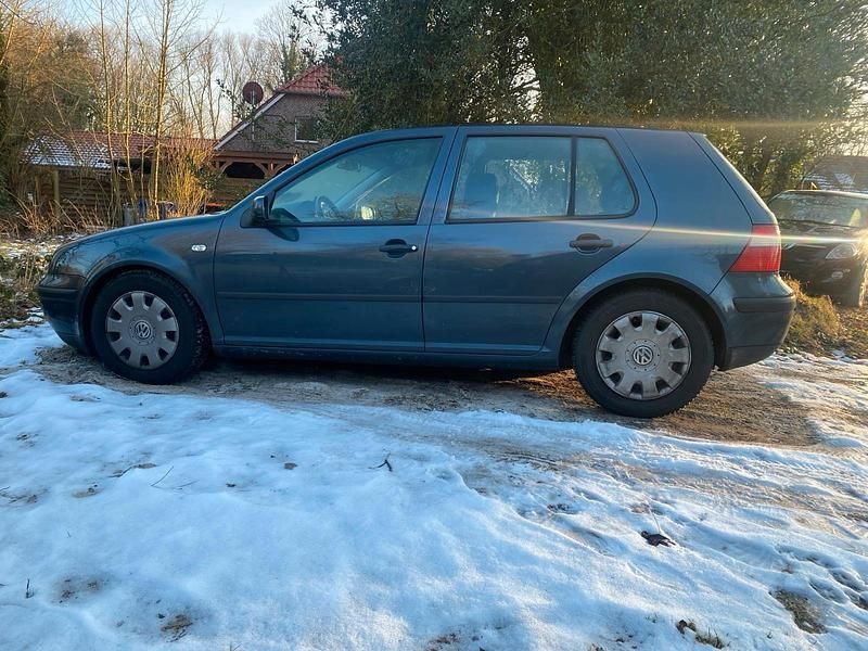 Gebraucht VW Golf IV 105 PS (77 kW) 2003 Grau Kleinwagen