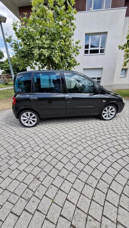 Schwarz Gebraucht 2006 Fiat Multipla Van / Kleinbus | 1.600 € - Bild 1/4