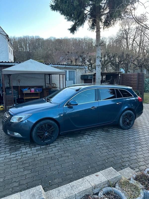 Gebraucht Opel Insignia 260 PS (191 kW) 2009 Blau Kombi