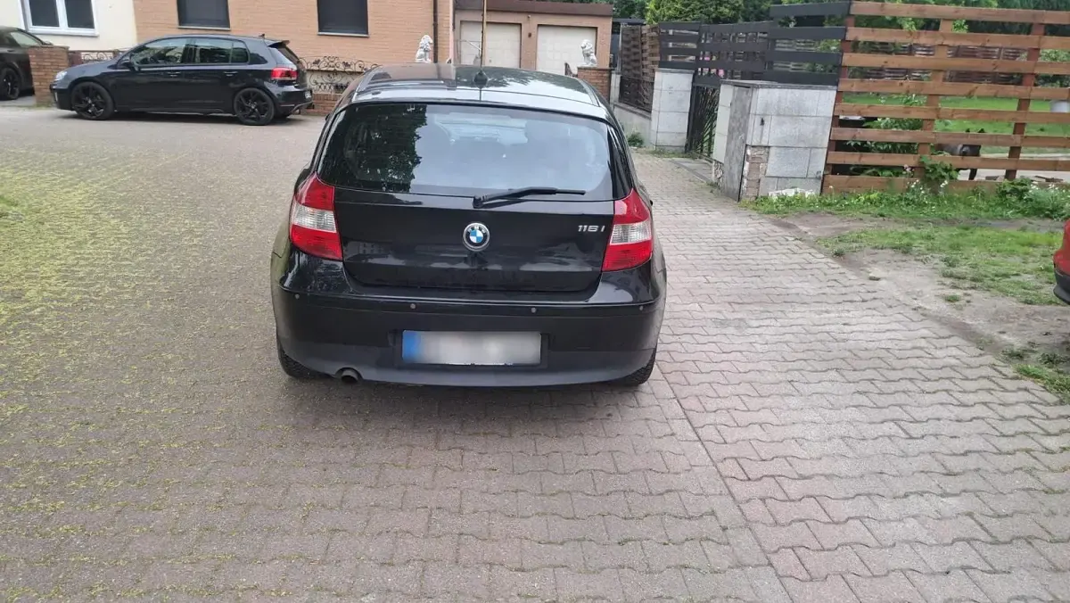 Gebraucht BMW 116 85 PS (62 kW) 2007 Schwarz Kleinwagen
