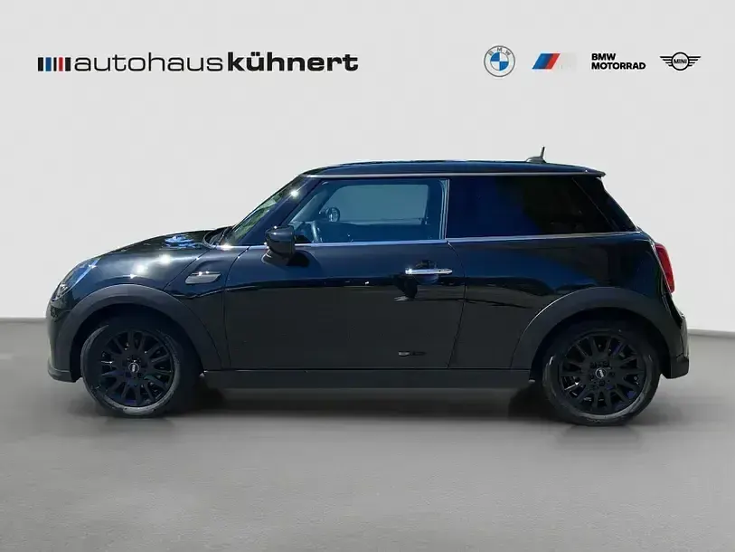 Gebraucht Mini Cooper Classic 136 PS (100 kW) 2023 Schwarz Kleinwagen