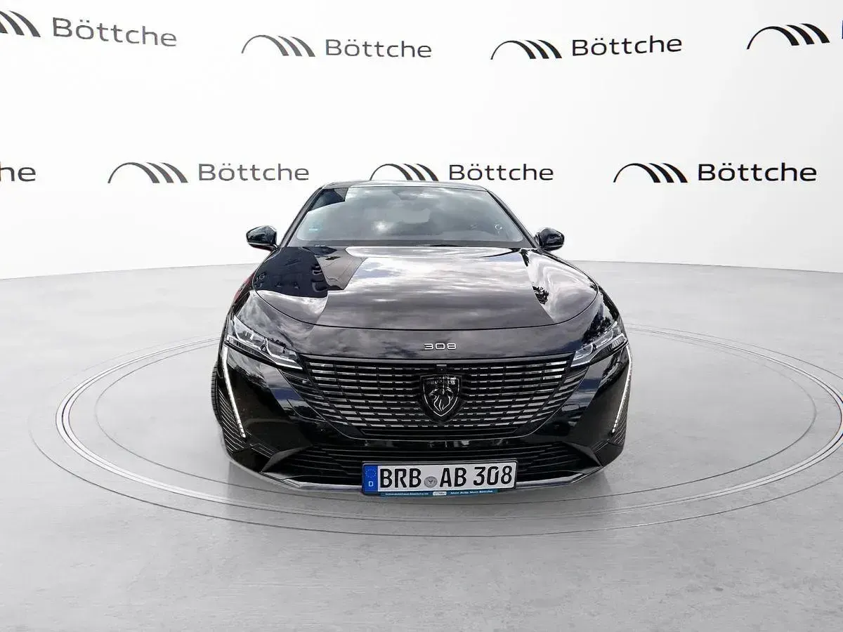 Gebraucht Peugeot 308 Allure 131 PS (96 kW) 2023 Lackierung schwarz perla nera/typ aussenverkleidung metalliclackierung Kombi