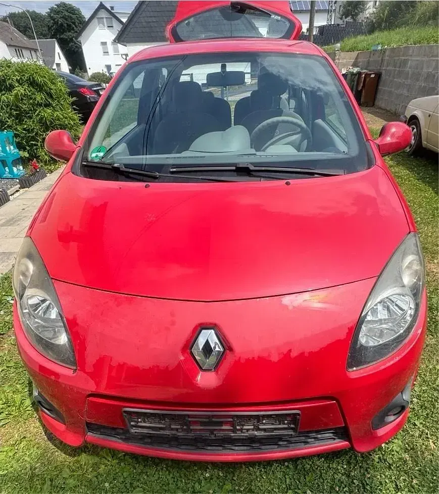 Gebraucht Renault Twingo 75 PS (55 kW) 2011 Rot Kleinwagen