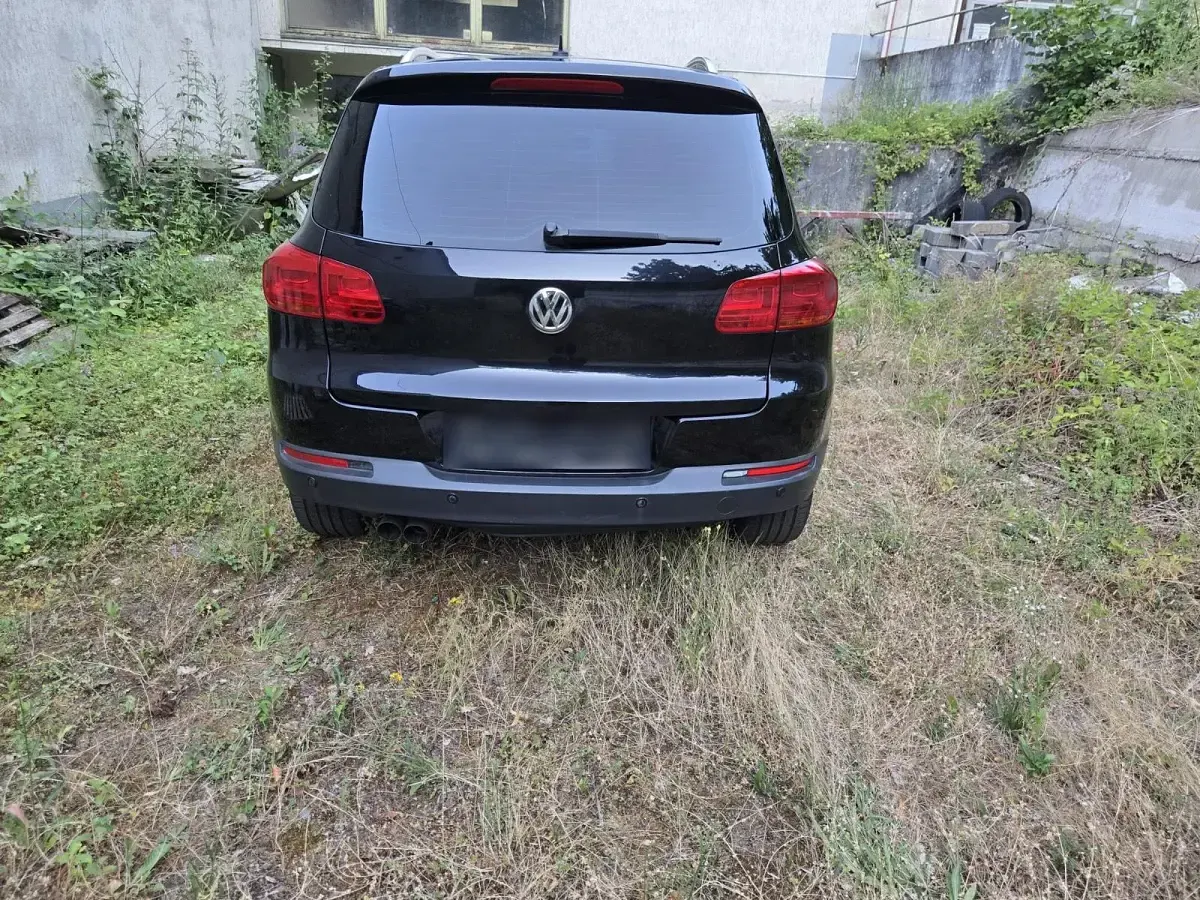 Gebraucht VW Tiguan 140 PS (102 kW) 2012 Schwarz SUV