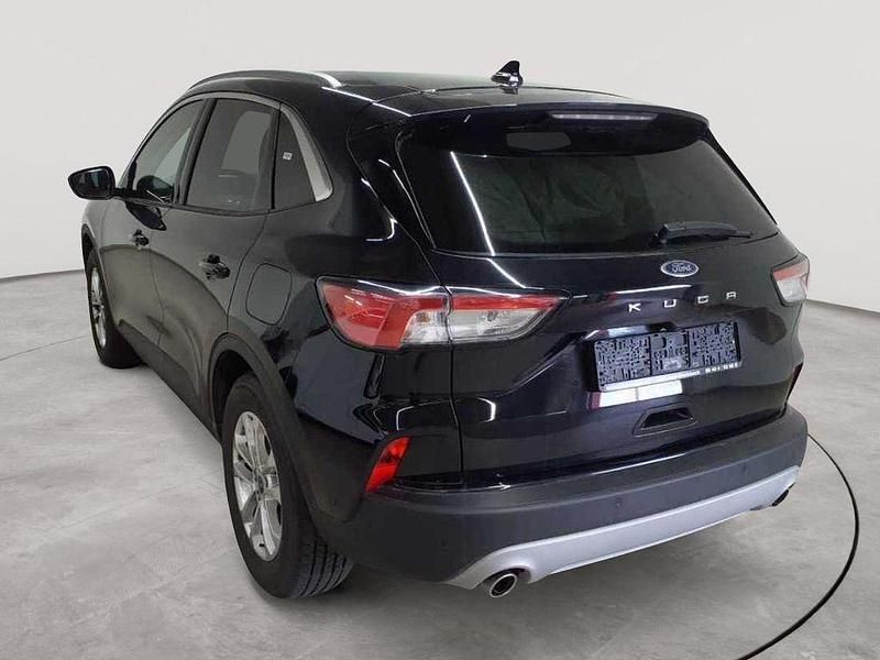 Gebraucht Ford Kuga Titanium 120 PS (88 kW) 2023 Schwarz SUV