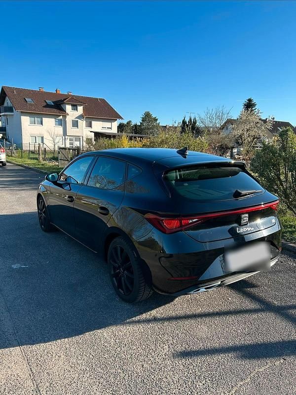 Gebraucht Seat Leon FR 150 PS (110 kW) 2021 Schwarz Limousine