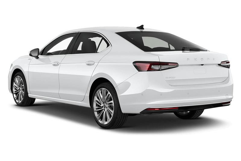 Usata Skoda Superb 150 CV (110 kW) 2024 Berlina
