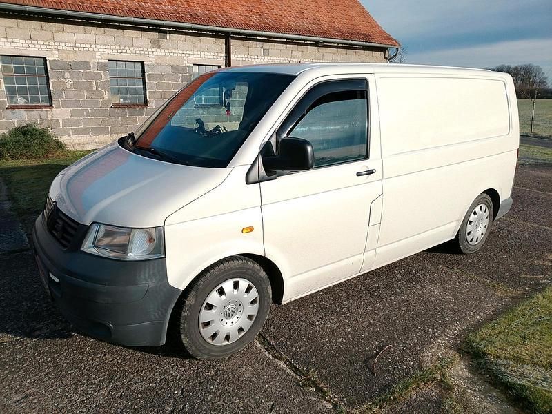 Weiß Gebraucht 2005 VW T5 Van | 4.500 € (Guter Preis) - Bild 1/4