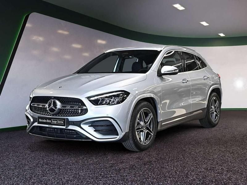 Gebraucht Mercedes GLA200 Advanced Plus 163 PS (119 kW) 2025 Silber / hightechsilber SUV