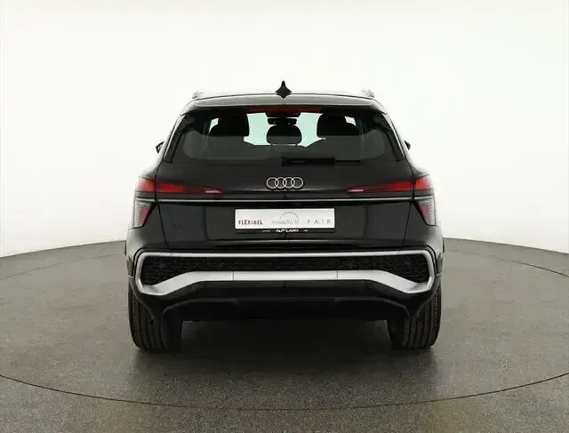 Neu Audi Q3 S-Line 150 PS (110 kW) 2025 Schwarz SUV