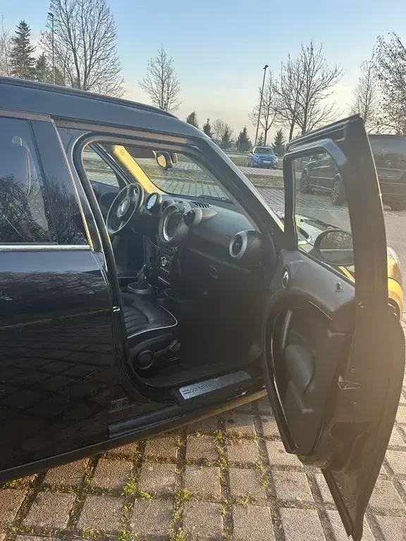Second-hand Mini Countryman 143 CP (105 kW) 2012 Negru SUV