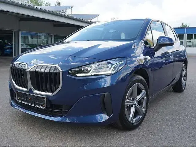Gebraucht BMW 216 122 PS (89 kW) 2023 Phytonicblau Kombi