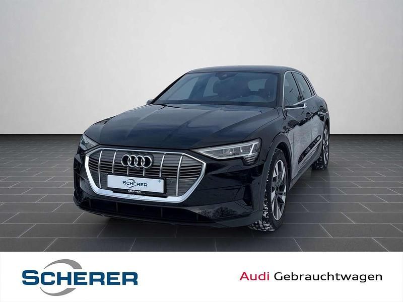 Gebraucht Audi e-tron Basis 300 kW (408 PS) 2022 Schwarz SUV